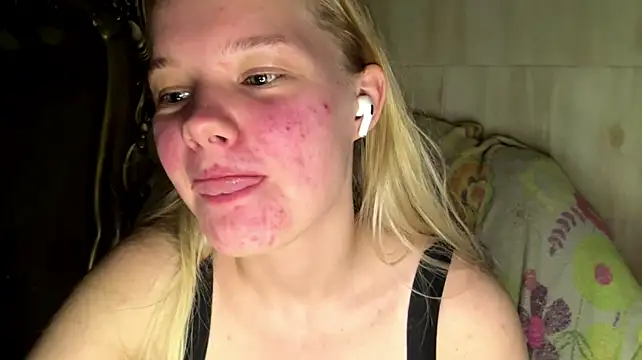 Malinwitch live cam on StripChat