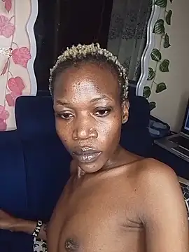 tinycute live cam on StripChat