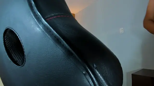 MIA_JONS2
