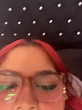 RoxxyRed_ live cam preview