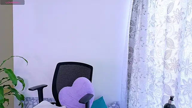 isabella_winkler live cam on StripChat