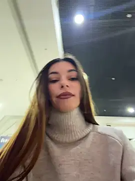 AmelieCrystal webcam