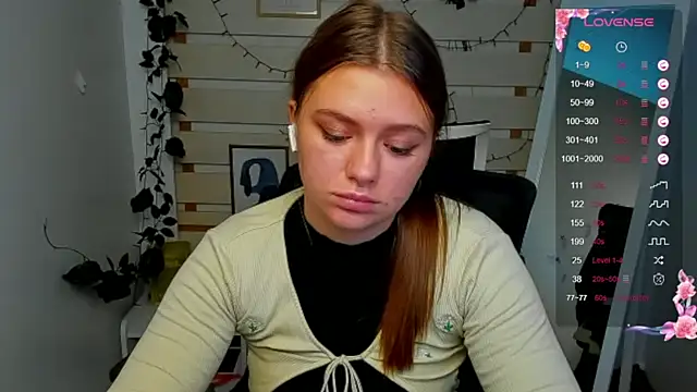 Josephine_Kiss live cam on StripChat