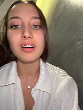 ICrazyOneIRL webcam