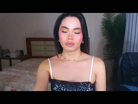 CarlaQueenBigCOCK
