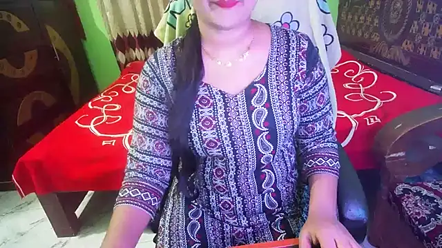 BengaliQueenStar webcam