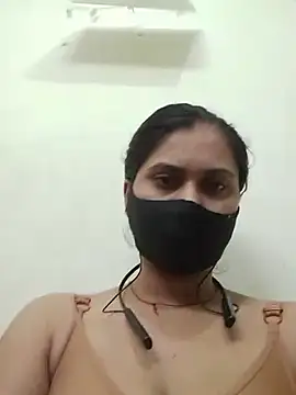 pussygirlheena live cam on StripChat