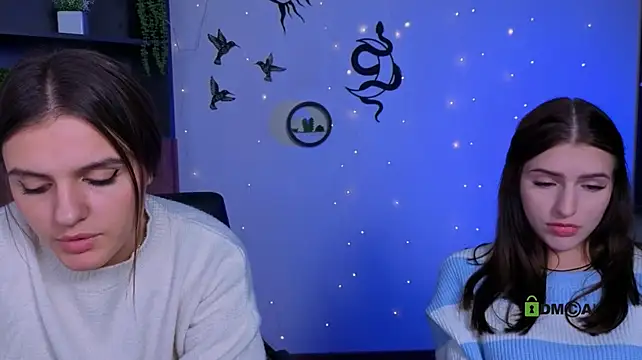 lisa_dark_ live cam on StripChat