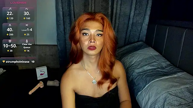 TrinityFucksYou live cam on StripChat