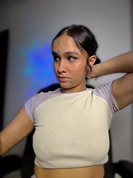 Isabella-Teen