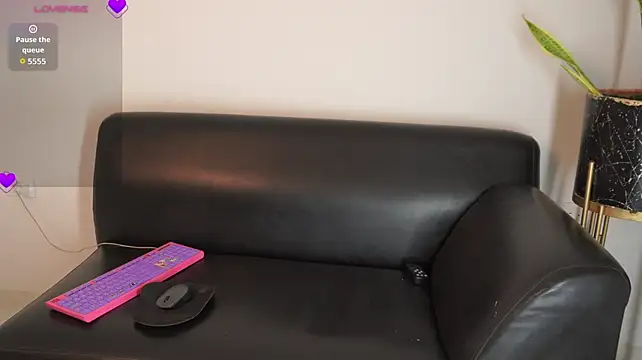 Emma_collins01