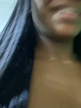 MiaaHoward live cam on StripChat