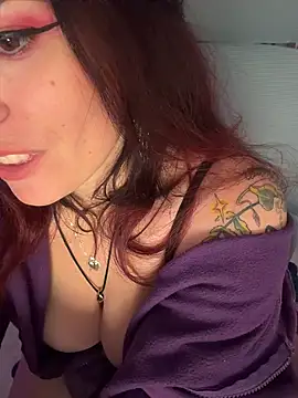 LunaMoongirl webcam