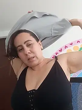 sophie_tyler1 live cam preview