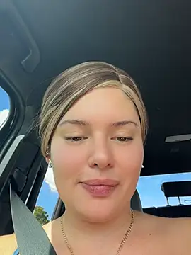 Webcam porno en directo de BARBIEsexyCOUPLE