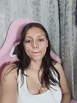 Lahila_ live cam on StripChat