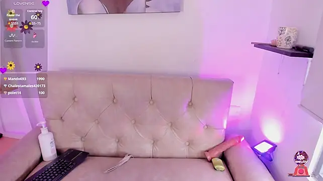 Rumi_666 live cam on StripChat