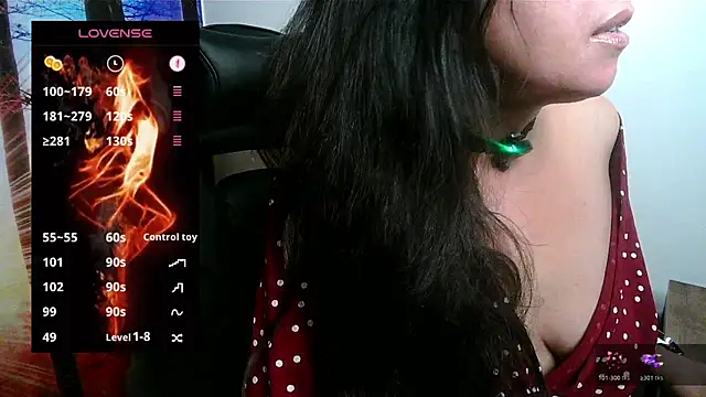 Whisperingfire live cam on StripChat