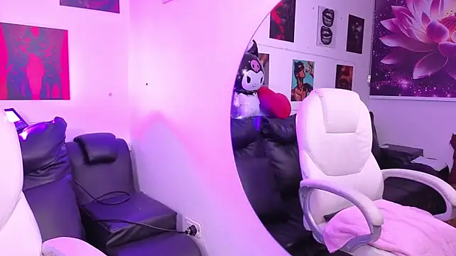 mia_bloom2