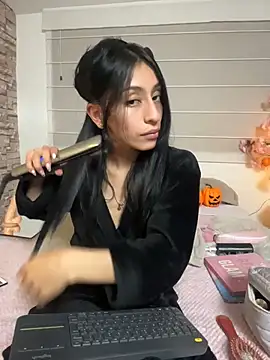 Lucyjoi webcam