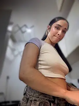 Isabella-Teen