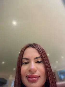 Irina_Velvett webcam