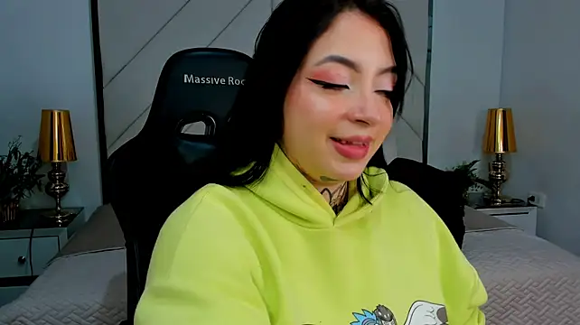 sexy striptease show Sofia LaurentJS