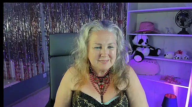 LilaMaharani live cam preview