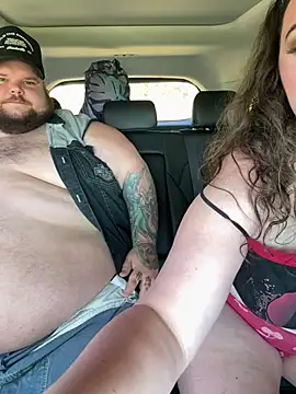 ANNIEandHUNNIE webcam