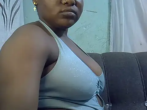 freaky-hotgal001 webcam