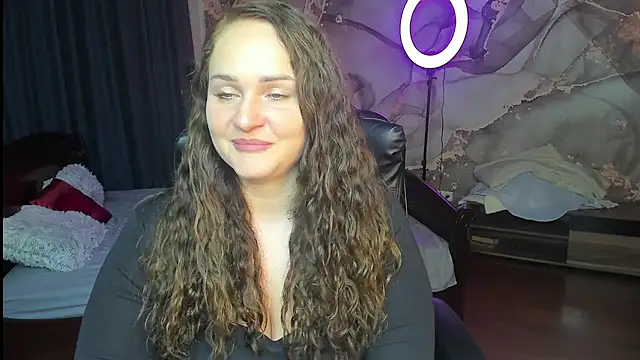 Chorna_Rouse live cam preview