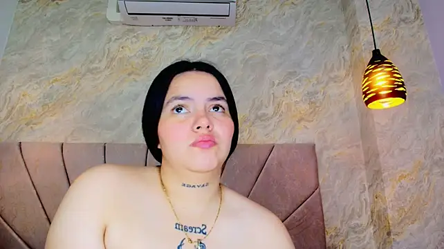Mia_candy_0