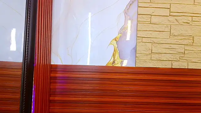 mialunellepri live cam preview