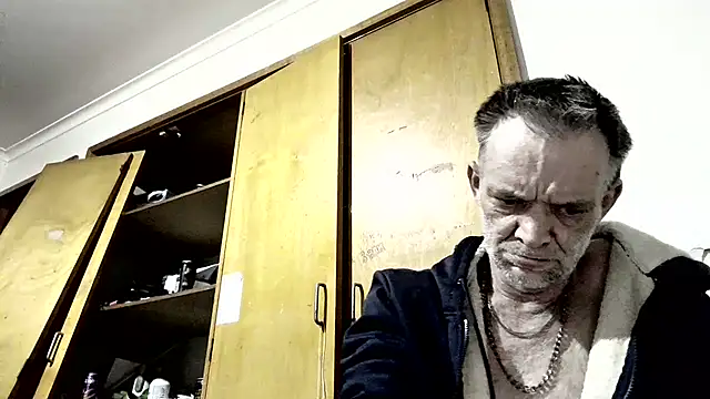 TooFknHorny7676@xh