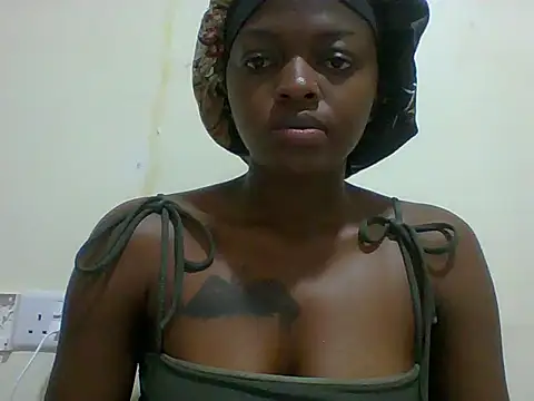 Sexy_Essiie