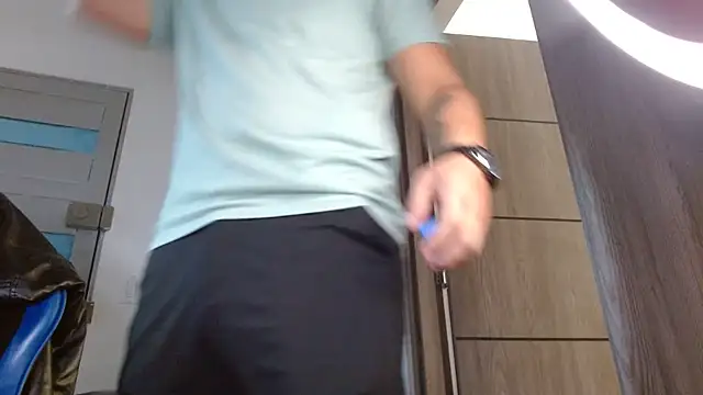 Iker（SexyBoy-Bigclit）