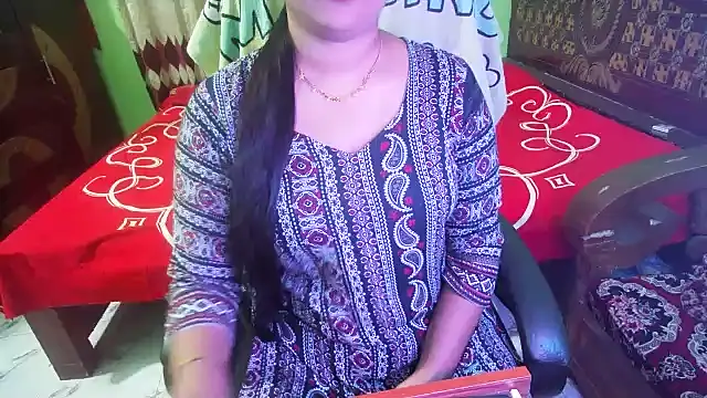 BengaliQueenStar live cam on StripChat