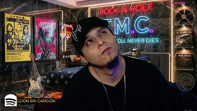 chino_roz webcam