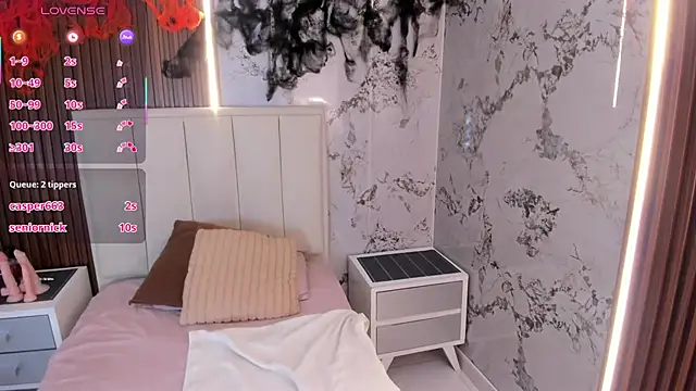 MELANIE_VEGA live cam on StripChat