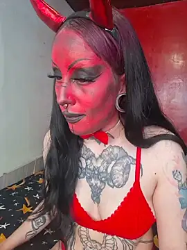 Venom-Luna live cam on StripChat