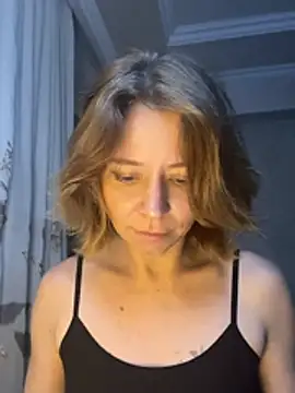 Dora_Marr live cam on StripChat