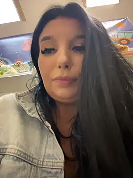 Tisha_Busty live cam preview