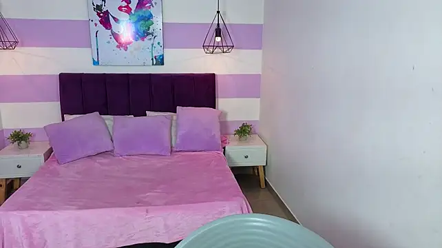 Scarlett__bell