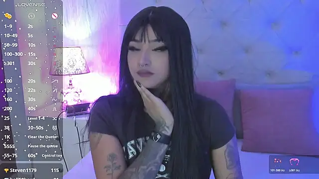 goth_tasha