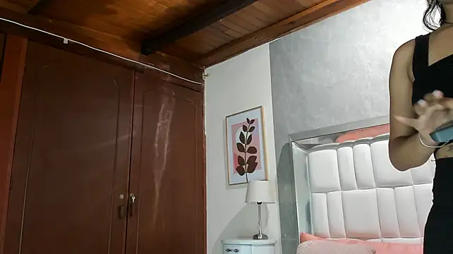 IvonnyRoss