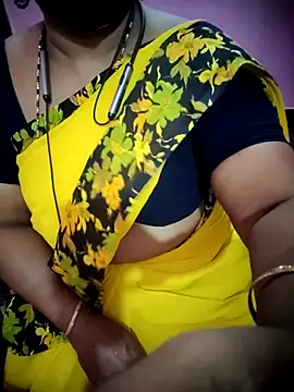 Tamil_Anudhiya live cam on StripChat