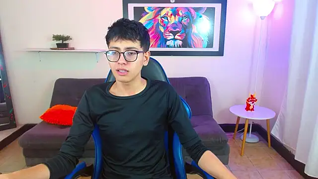 alexcum_18