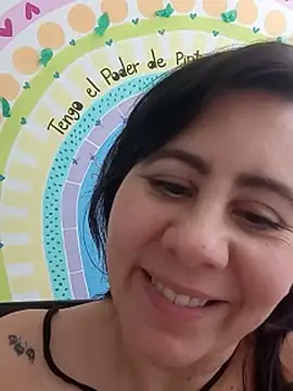 sophie_tyler1 live cam preview