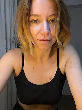Dora_Marr live cam preview