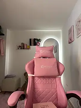 Jenn_Layton